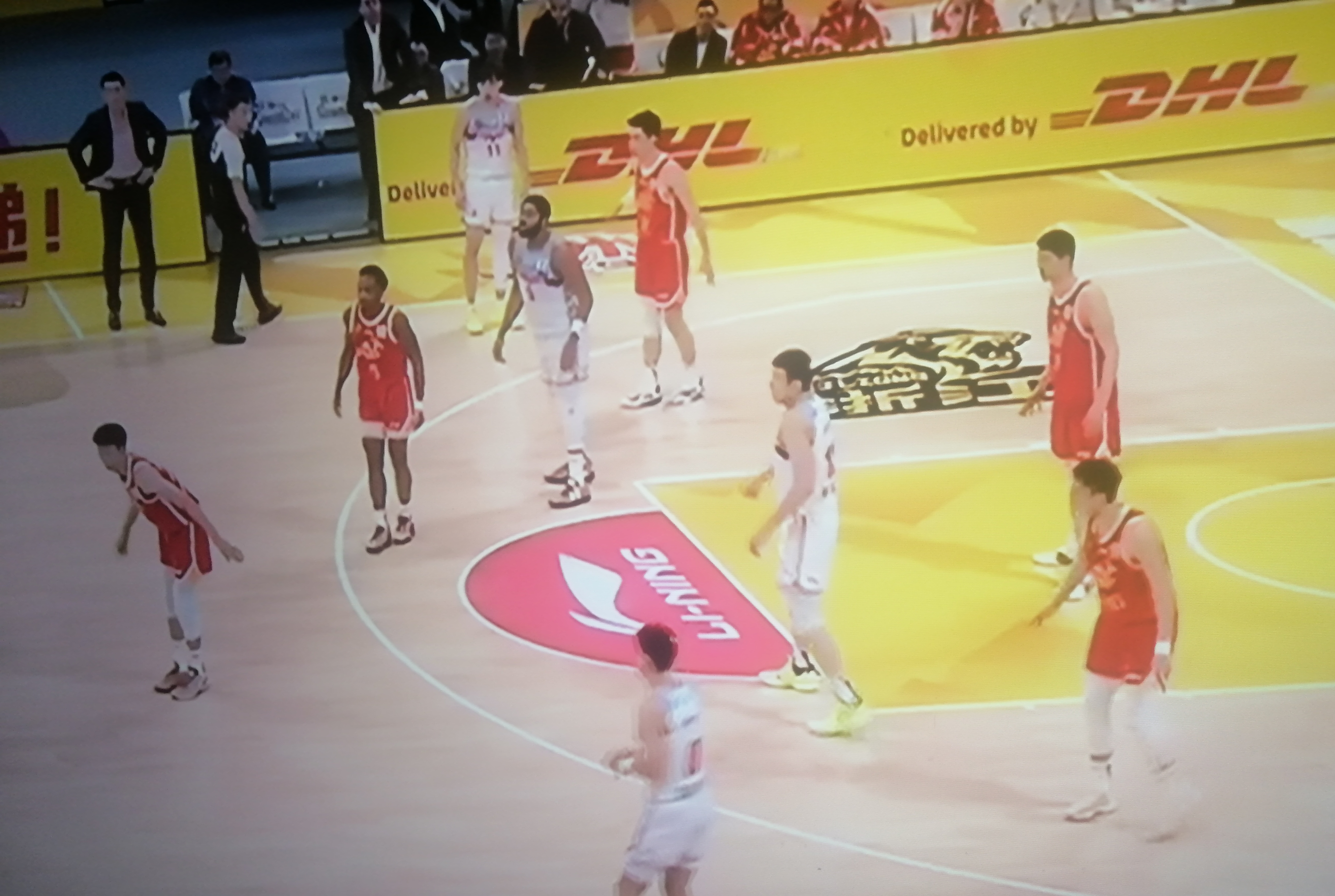 关于连胜终结！中国队拳击赛事中意外刷新纪录的信息