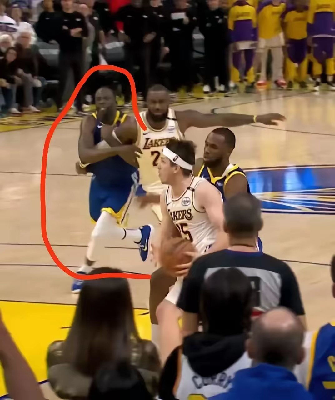 猛龙陷入低谷，篮网连败，詹姆斯球队命运悬念！